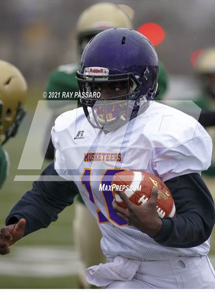 Thumbnail 2 in Central Islip vs Longwood photogallery.