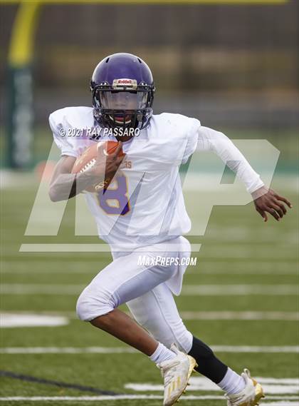 Thumbnail 2 in Central Islip vs Longwood photogallery.