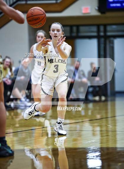 Thumbnail 2 in Garrett @ Noblesville photogallery.