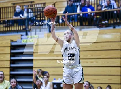 Thumbnail 2 in Garrett @ Noblesville photogallery.