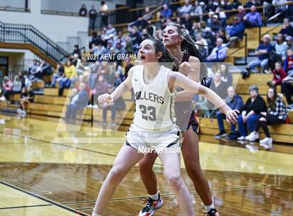 Thumbnail 2 in Garrett @ Noblesville photogallery.