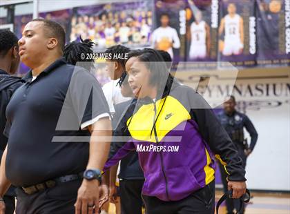 Thumbnail 3 in DeSoto Central vs. Murrah (MHSAA 6A Round 1) photogallery.