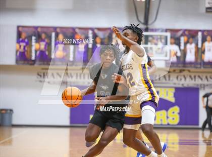 Thumbnail 3 in DeSoto Central vs. Murrah (MHSAA 6A Round 1) photogallery.
