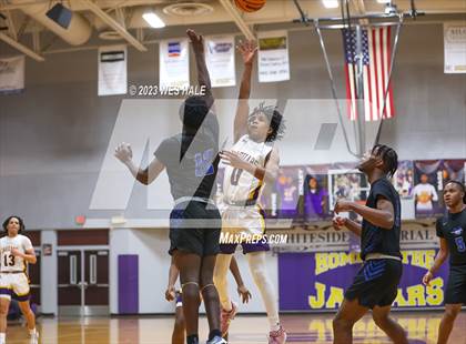 Thumbnail 3 in DeSoto Central vs. Murrah (MHSAA 6A Round 1) photogallery.