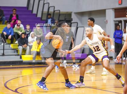 Thumbnail 3 in DeSoto Central vs. Murrah (MHSAA 6A Round 1) photogallery.