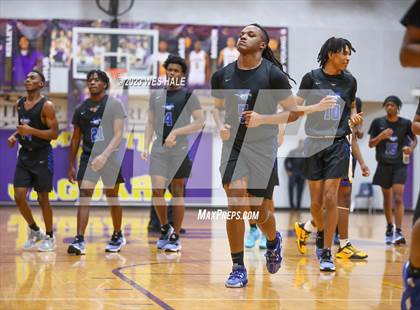 Thumbnail 2 in DeSoto Central vs. Murrah (MHSAA 6A Round 1) photogallery.