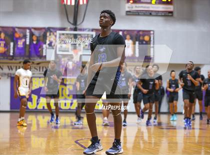 Thumbnail 1 in DeSoto Central vs. Murrah (MHSAA 6A Round 1) photogallery.