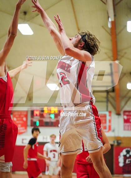 Thumbnail 3 in Tonopah vs Carlin photogallery.