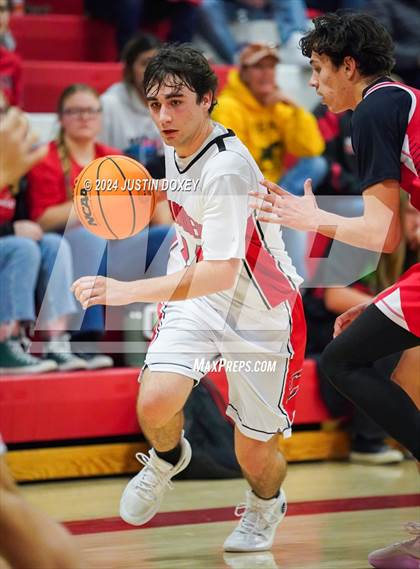 Thumbnail 3 in Tonopah vs Carlin photogallery.