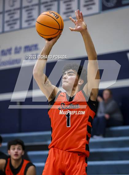 Thumbnail 2 in Selma vs. Tulare Union photogallery.