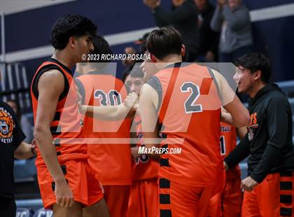 Thumbnail 3 in Selma vs. Tulare Union photogallery.