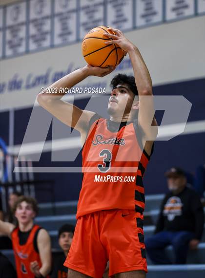 Thumbnail 1 in Selma vs. Tulare Union photogallery.