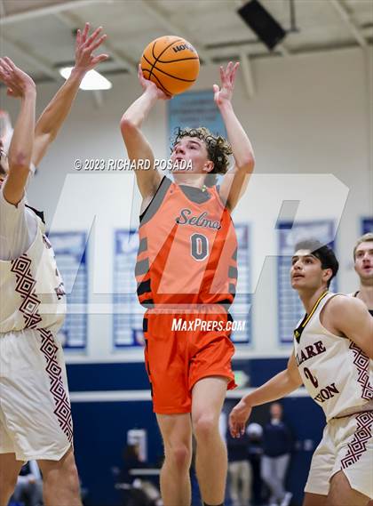 Thumbnail 3 in Selma vs. Tulare Union photogallery.