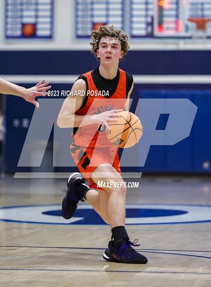 Thumbnail 2 in Selma vs. Tulare Union photogallery.