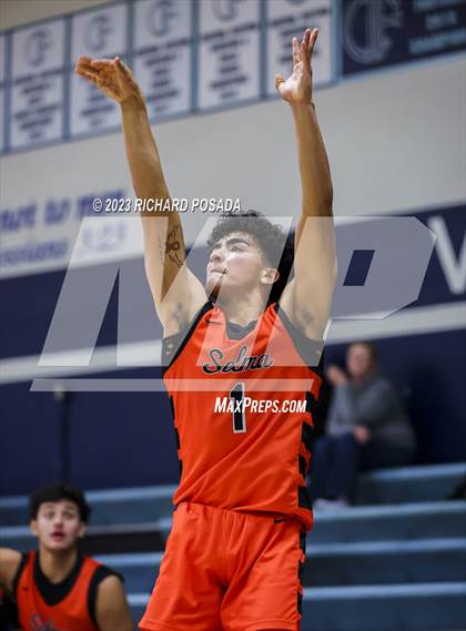 Thumbnail 3 in Selma vs. Tulare Union photogallery.