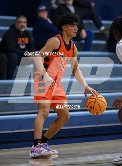 Thumbnail 3 in Selma vs. Tulare Union photogallery.