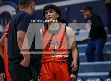 Thumbnail 2 in Selma vs. Tulare Union photogallery.