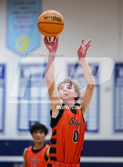 Thumbnail 2 in Selma vs. Tulare Union photogallery.