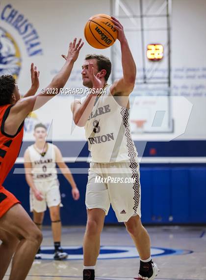 Thumbnail 1 in Selma vs. Tulare Union photogallery.