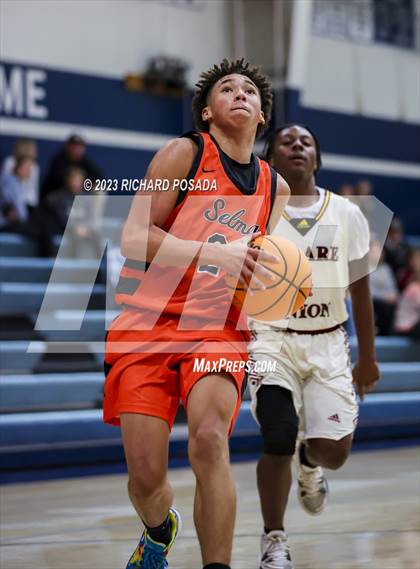 Thumbnail 2 in Selma vs. Tulare Union photogallery.