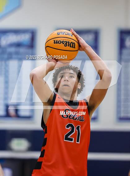 Thumbnail 3 in Selma vs. Tulare Union photogallery.