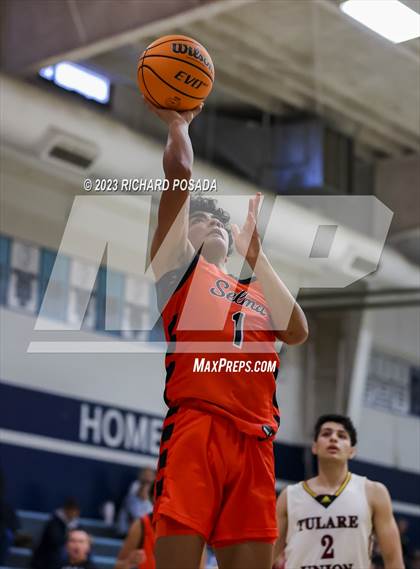 Thumbnail 2 in Selma vs. Tulare Union photogallery.