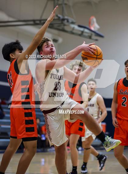 Thumbnail 2 in Selma vs. Tulare Union photogallery.