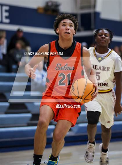 Thumbnail 1 in Selma vs. Tulare Union photogallery.