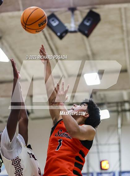 Thumbnail 3 in Selma vs. Tulare Union photogallery.