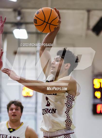 Thumbnail 1 in Selma vs. Tulare Union photogallery.