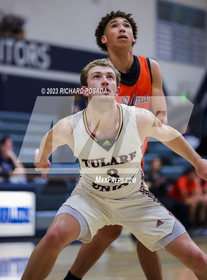 Thumbnail 2 in Selma vs. Tulare Union photogallery.