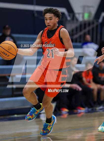 Thumbnail 2 in Selma vs. Tulare Union photogallery.