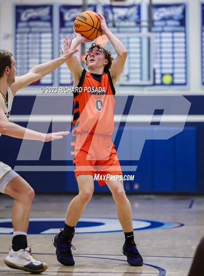 Thumbnail 1 in Selma vs. Tulare Union photogallery.