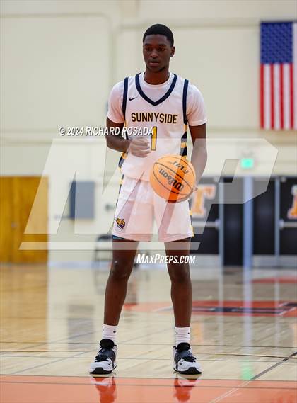 Thumbnail 2 in Selma vs. Sunnyside photogallery.