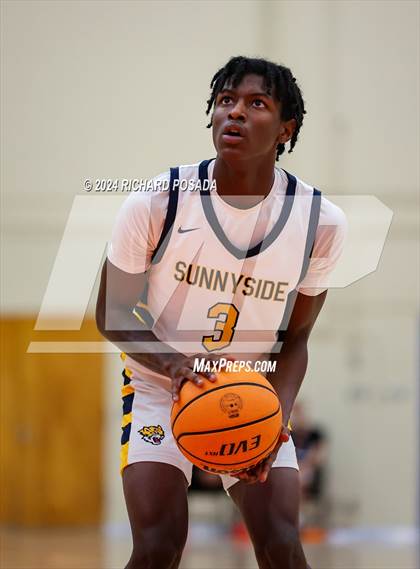 Thumbnail 3 in Selma vs. Sunnyside photogallery.
