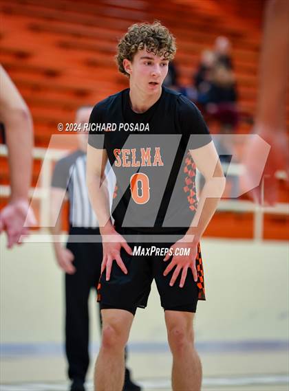 Thumbnail 2 in Selma vs. Sunnyside photogallery.