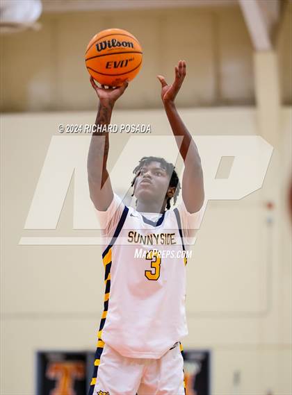 Thumbnail 2 in Selma vs. Sunnyside photogallery.