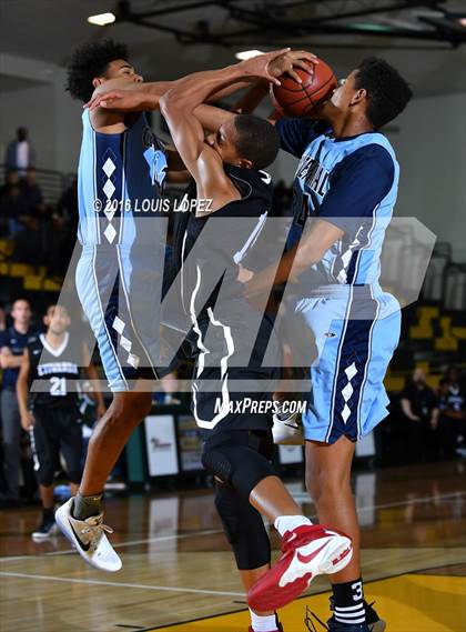 Thumbnail 1 in Etiwanda vs. Centennial (The Classic at Damien) photogallery.
