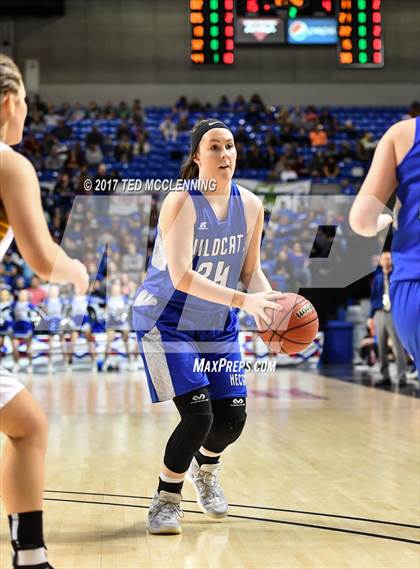 Thumbnail 1 in Quitman vs. Hector (AAA 2A Final) photogallery.