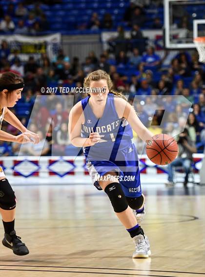 Thumbnail 1 in Quitman vs. Hector (AAA 2A Final) photogallery.