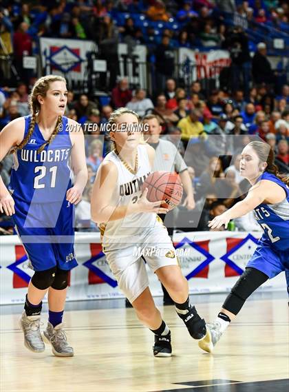 Thumbnail 3 in Quitman vs. Hector (AAA 2A Final) photogallery.