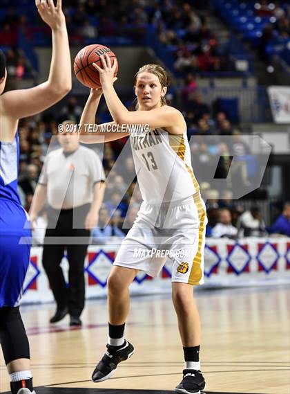 Thumbnail 1 in Quitman vs. Hector (AAA 2A Final) photogallery.