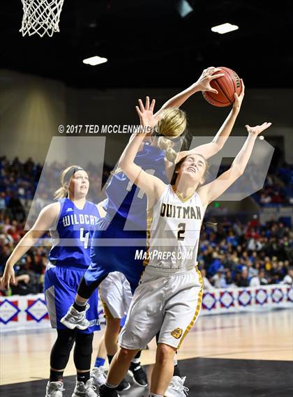 Thumbnail 1 in Quitman vs. Hector (AAA 2A Final) photogallery.