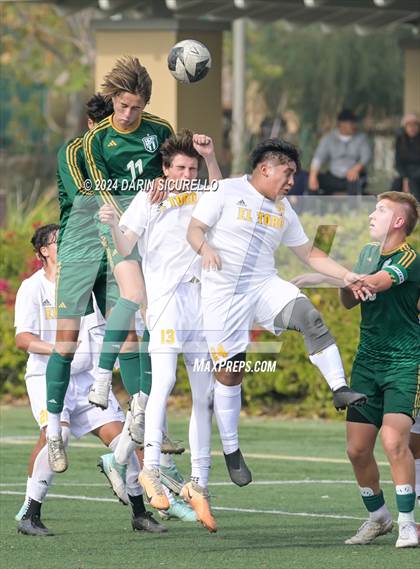 Thumbnail 3 in El Toro vs. Edison (Hawks Invitational) photogallery.