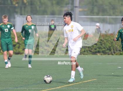 Thumbnail 3 in El Toro vs. Edison (Hawks Invitational) photogallery.