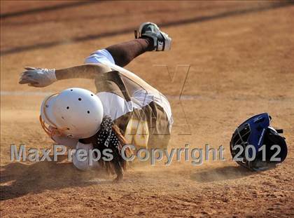 Thumbnail 3 in Chino vs. Don Lugo (CIF SS D2 Final) photogallery.