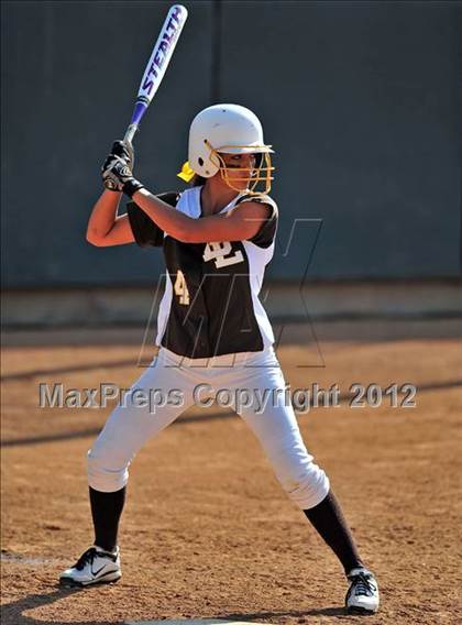 Thumbnail 2 in Chino vs. Don Lugo (CIF SS D2 Final) photogallery.
