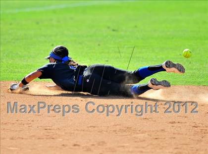 Thumbnail 2 in Chino vs. Don Lugo (CIF SS D2 Final) photogallery.