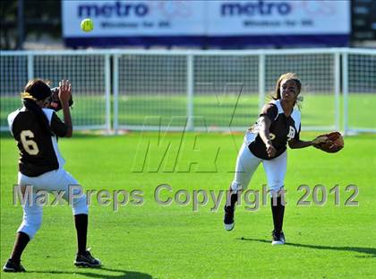 Thumbnail 3 in Chino vs. Don Lugo (CIF SS D2 Final) photogallery.