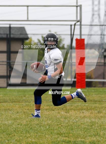 Thumbnail 2 in Grandview @ Eaglecrest photogallery.